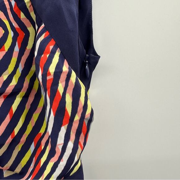 BCBGeneration Midnight Blue Multi Zebra Stripe Short Sleeve Mini Dress Sz 8 NEW‎ - Picture 4 of 9